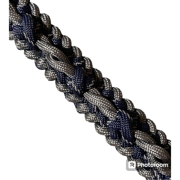 Paracord Bracelet in Navy/Silver-Gray (Women/Men) - Picture 5 of 5